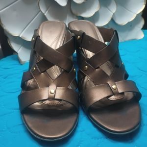 Womens hill slip on sandals